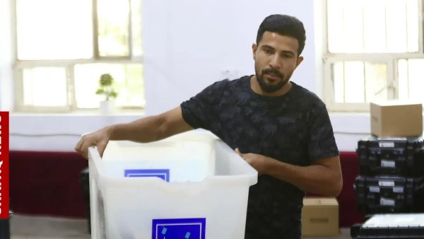 العراق يدخل مرحلة الصمت الانتخابي قبل التصويت لاختيار نواب البرلمان