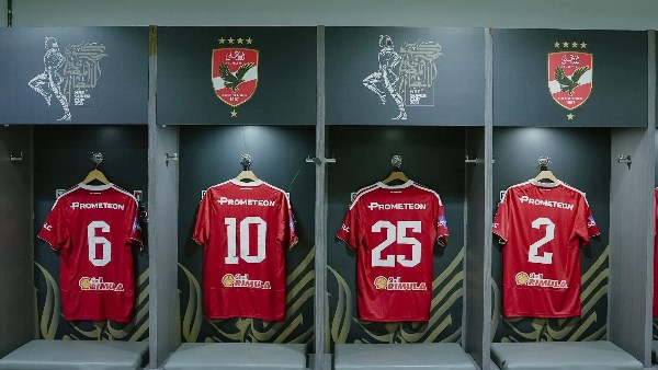 غرفة ملابس الأهلي قبل لقاء السوبر أمام سيراميكا كليوباترا.. صور