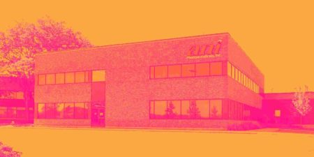 زخم الأمراض النادرة والتوسع في الأدوية العامة يدفعان إلى تحسين التوقعات