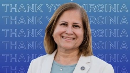 اول مسلمة في منصب نائب حاكم ولاية فرجينيا.. من هي غزالة هاشمي؟