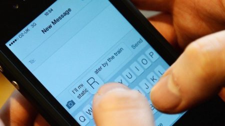 تجربة بـ800 دولار تكشف أسرارا عسكرية واتصالات هواتف من الفضاء