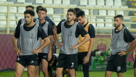 تامر عبد الحميد: شيكوبانزا بيرقص برة الملعب أفضل من مستواه مع الزمالك