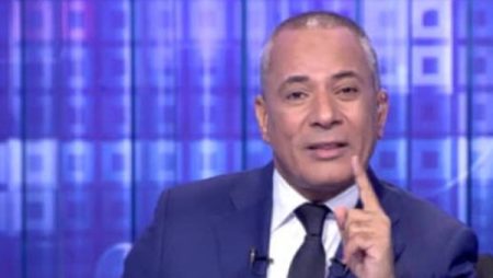أحمد موسى: رئيسا وزراء بلجيكا وهولندا بيجروا على كورنيش النيل في منتهى الأمان