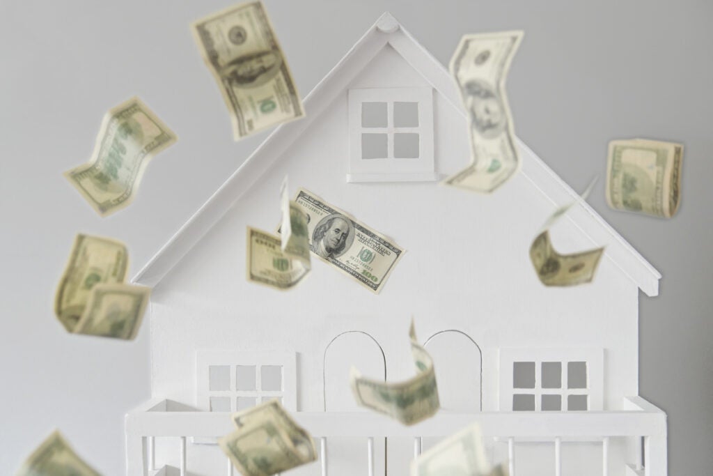 يدين ديف رامزي كولر العاطل عن العمل بمبلغ 1.8 مليون دولار ويريد من المشتري أن يتولى الرهن العقاري. “سوف تقع في مشكلة لأنك أصبحت يائسًا”