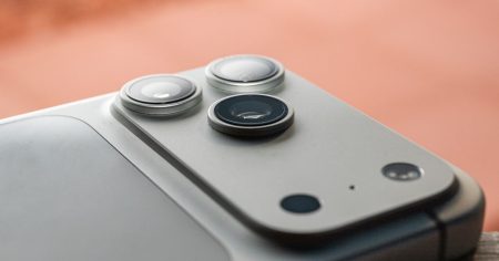 أفضل إعدادات الخصوصية والأمان لـ iPhone التي يمكنك تغييرها على جهاز Apple الخاص بك (2025)