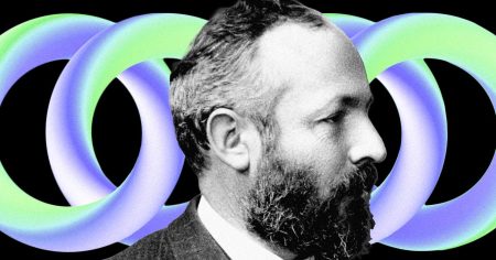 عالم الرياضيات الذي حاول إقناع الكنيسة الكاثوليكية باللانهاية