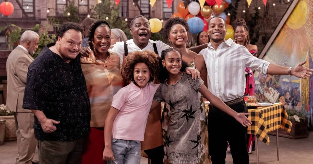 جيرمين فاولر من Crutch، وأدريانا ميتشل، وكيسيا لويس يتحدثون عن أهمية العرض، وخطط الموسم الثاني والمزيد (حصريًا)