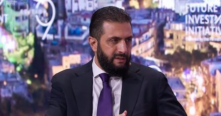 “الخزانة الأميركية” ترفع العقوبات عن الرئيس السوري قبيل لقاء ترمب