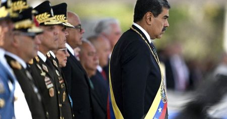 خافيير بلاس: تغيير نظام فنزويلا قد يفتح أبواب قطاع النفط على مصراعيها