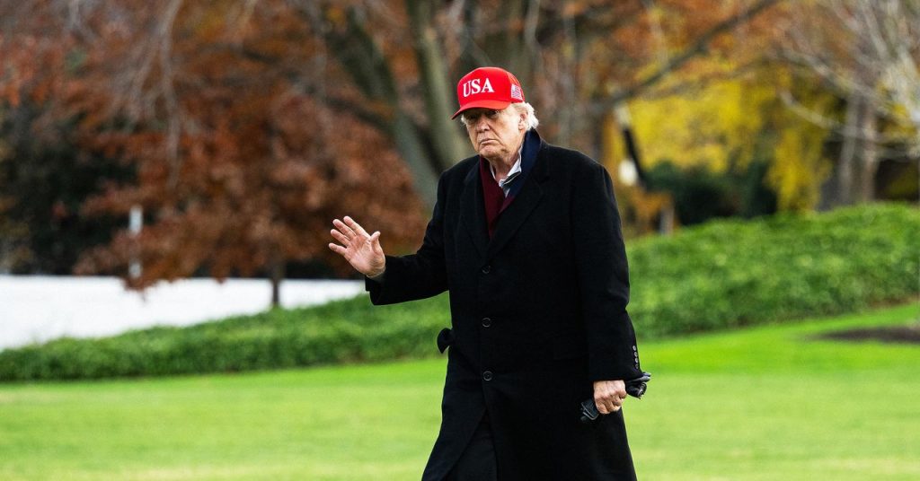 ترامب يعزز حسابات (MAGA X) التابعة لمشغلين في الخارج.