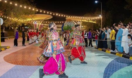 وزارة الإعلام تدشّن فعاليات مبادرة “انسجام عالمي 2” في حديقة السويدي