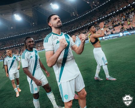 الأهلي يدرس إقامة مباراة ودية مع نظيره المصري