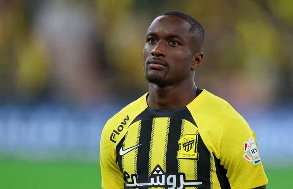 «الانضباط والأخلاق» تقرر ايقاف لاعب الاتحاد موسى ديابي مباراتين وتغريمه 20 ألف ريال