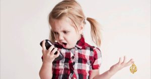 بسبب مخاطرها الصحية.. البرلمان الأوروبي يقرر إتاحة مواقع التواصل من سن 16