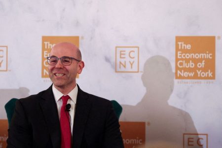 يقول ميران من بنك الاحتياطي الفيدرالي إنه لا يستطيع أن يبني موقفه السياسي على الأسواق المالية المزدهرة