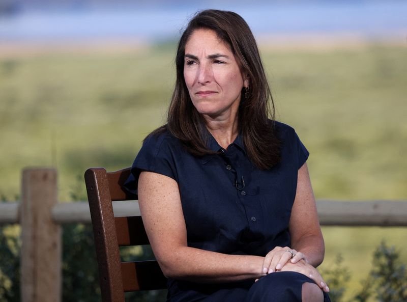 يميل هاماك من بنك الاحتياطي الفيدرالي إلى المزيد من تخفيضات أسعار الفائدة بسبب ارتفاع التضخم