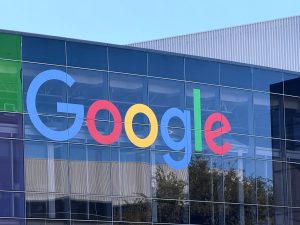 قيمة شركة ألفابت تقترب من 4 تريليونات دولار