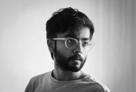 عقب المبيعات السيئة.. مصمم “آيفون إير” يغادر آبل فجأة | تكنولوجيا