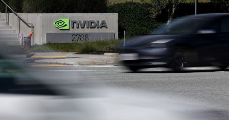 توقعات “إنفيديا” القوية تهدّئ مخاوف فقاعة الذكاء الاصطناعي