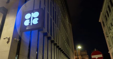 أسعار النفط تستقر وسط ترقب لتقارير “أوبك” و”وكالة الطاقة الدولية”