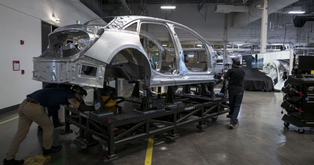 “لوسيد” تسجل خسائر تفوق التوقعات وسط تباطؤ الإنتاج