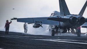 أصدر ترامب أمراً بشنّ أكثر من 100 غارة جوية في الصومال عام 2025 مقابل 10 غارات بايدن عام 2024.