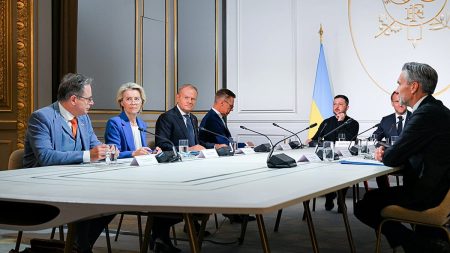 تتصاعد الشكوك حول قرض التعويضات لأوكرانيا مع اقتراب الموعد النهائي.