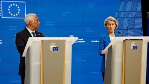 الاتحاد الأوروبي يصدر ديونًا مشتركة بقيمة 90 مليار يورو لأوكرانيا بعد تعثر قرض الإصلاحات.