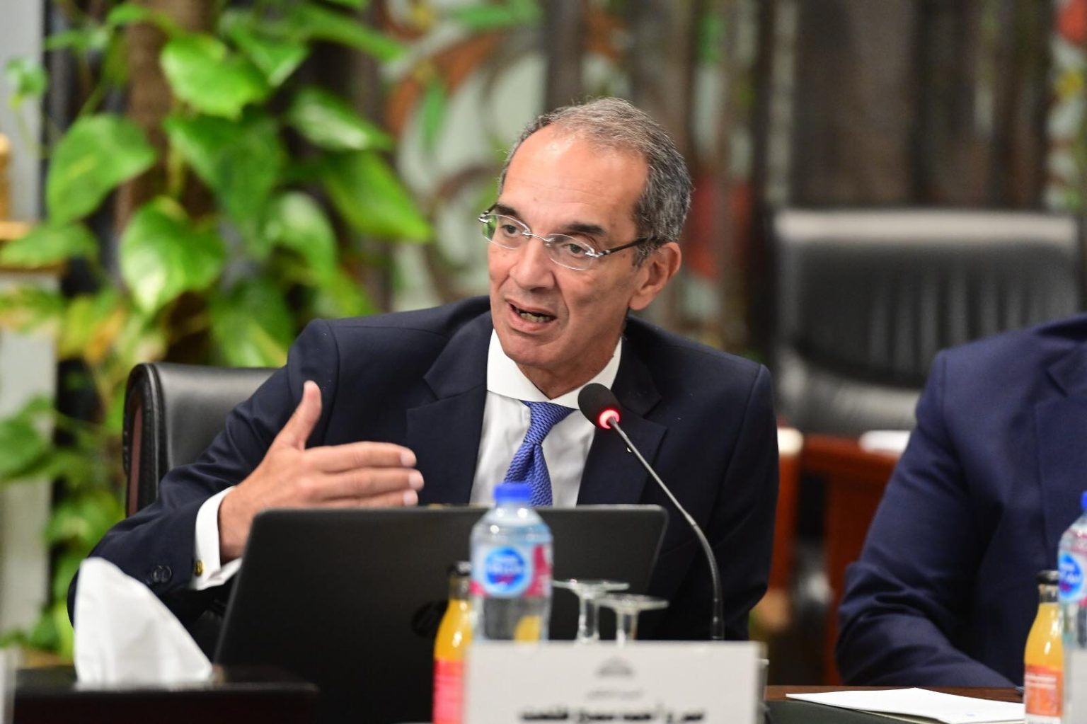 وزير الاتصالات: التحول الرقمي في تراخيص المركبات يرفع العبء عن المواطنين ويبسط الإجراءات