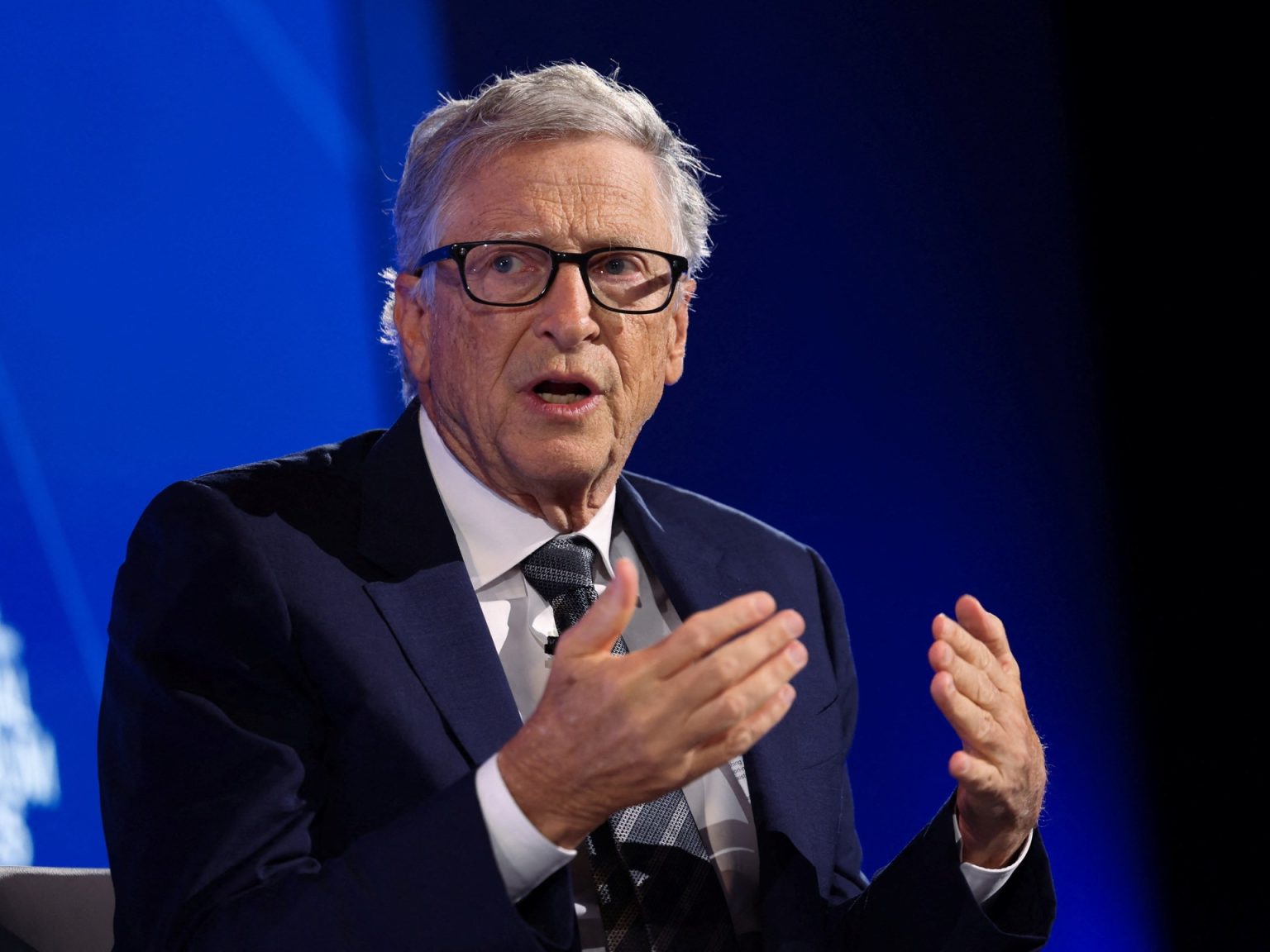 مؤسسة غيتس: توقعات بارتفاع وفيات الأطفال هذا العام جراء تراجع المساعدات