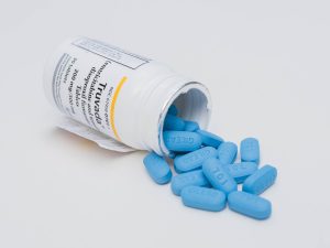 في اليوم العالمي للإيدز.. تحذير من نقص تمويل مكافحته