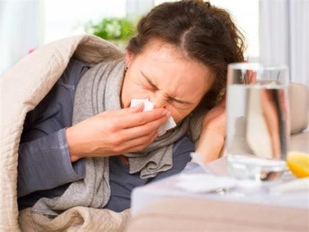 مع انتشار فيروس إنفلونزا H1N1.. علاج البرد في 3 أيام