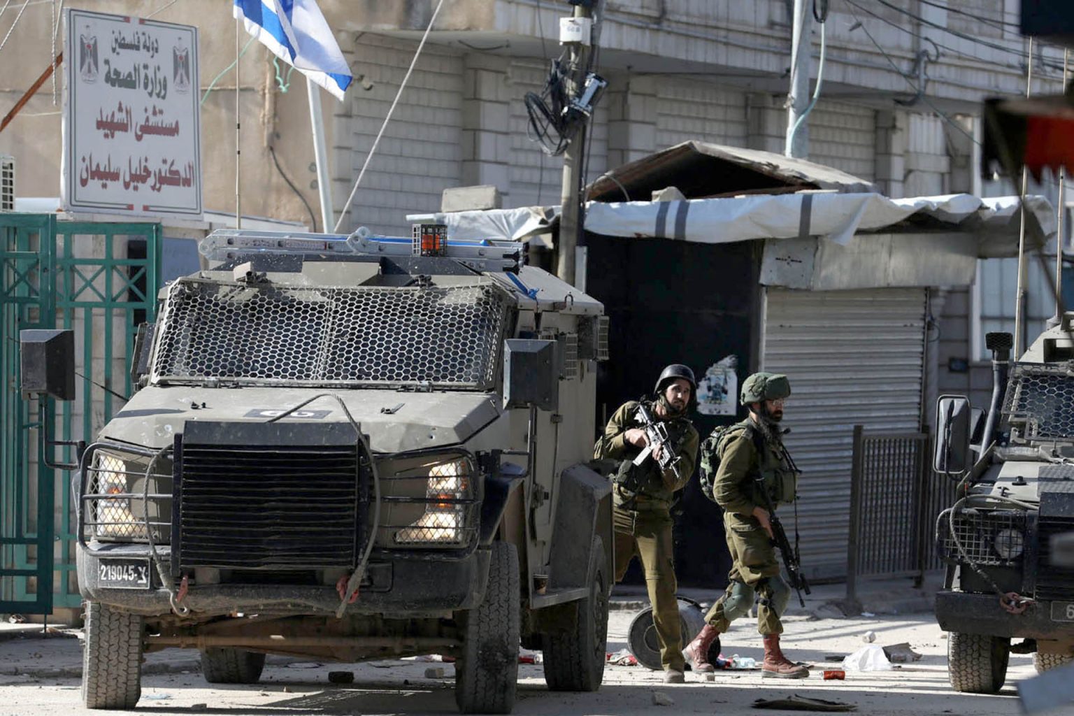 يوم تحت الاحتلال.. إصابات واقتحامات واعتقالات في مدن الضفة