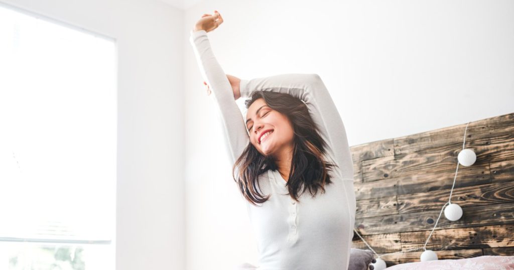 مكمل غذائي يساعد على النوم والاستمرار فيه من أجل عام جديد صحي.