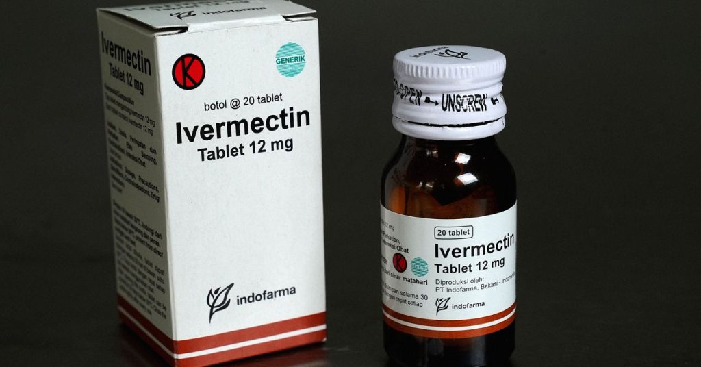 رئيس لجنة السرطان لدى ترامب الجديد يطرح تساؤلات حول صلة اللقاحات بالمرض.