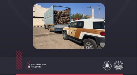 ضبط هندي بحوزته حطب محلي معروض للبيع في المدينة المنورة