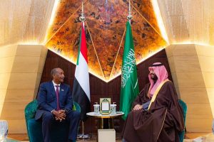ولي العهد يبحث مع «البرهان» مستجدات الأحداث الراهنة في السودان