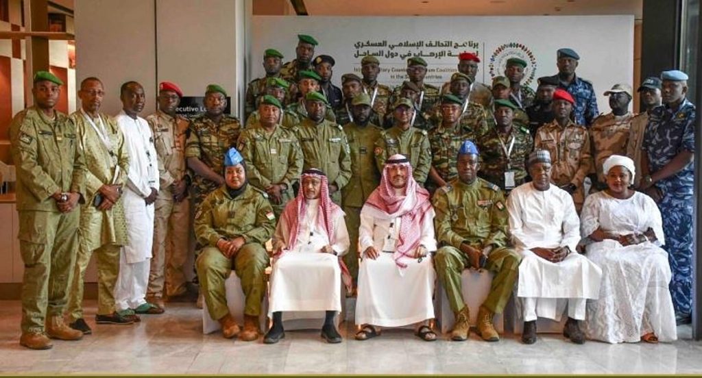 التحالف الإسلامي يختتم برنامجه المتخصص لإعادة التأهيل الفكري ونبذ التطرف في نيامي