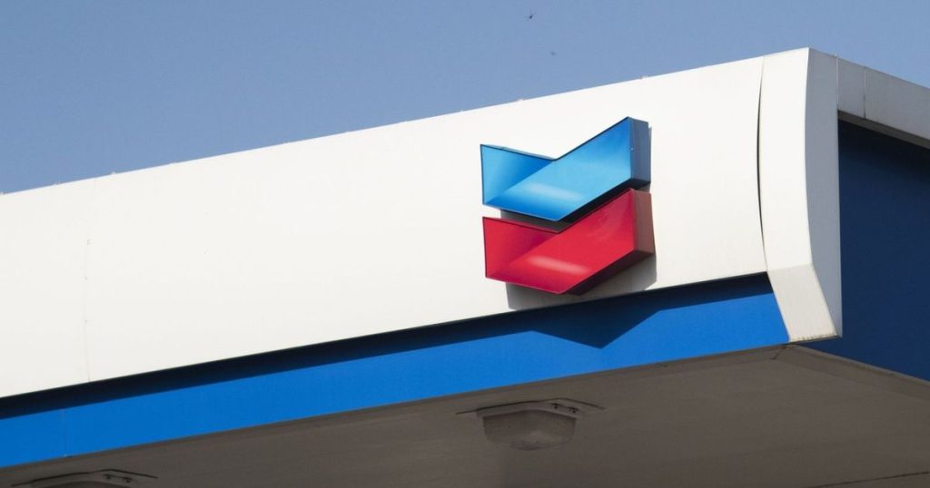 “شيفرون” تحاول إقناع ترمب بالاستمرار في فنزويلا