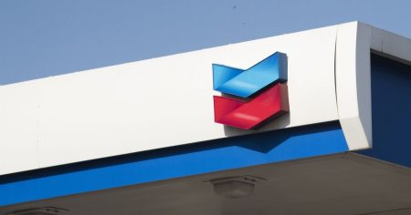 “شيفرون” تحاول إقناع ترمب بالاستمرار في فنزويلا