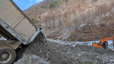 ألمونتي تسلم أول شحنة خام إلى منصة التخزين الأولي (ROM) في منجم سانغدونغ بكوريا الجنوبية.