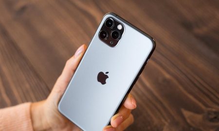 أفضل سهم للشراء حاليًا: أبل أم أمازون؟