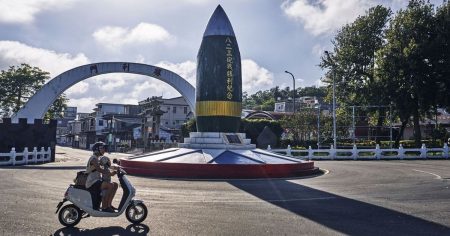 الصين تعرض “نموذجاً جديداً” للعلاقة مع أميركا.. وتايوان خط أحمر