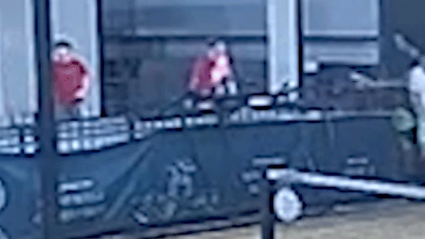 لاعب كرة المخلل (Pickleball) يلقى حتفه بسقوط من طابق ثالث في مركز رياضي بماليزيا.