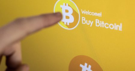 هبوط بتكوين دون 86 ألف دولار وسط تراجع ثقة المستثمرين