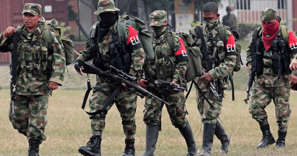 جماعة كولومبية مسلحة تفرض حظر تجول ردا على تهديدات ترامب