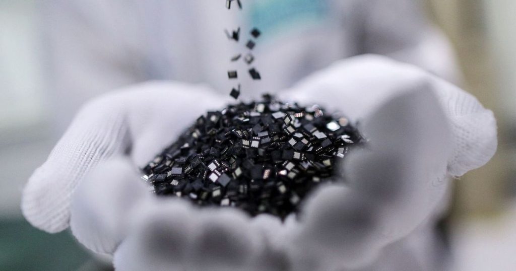 الصين تجهز حوافز بقيمة 70 مليار دولار لدعم صناعة الرقائق