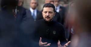 زيلنيسكي: واشنطن تعرض إجراء محادثات ثلاثية مشتركة مع روسيا وأوكرانيا