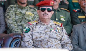 إعفاء وزير الدفاع اليمني محسن الداعري: الأسباب والتداعيات