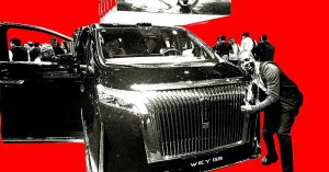 شركة صينية لإنتاج المكانس الآلية تُطلق شركتين للسيارات الكهربائية.